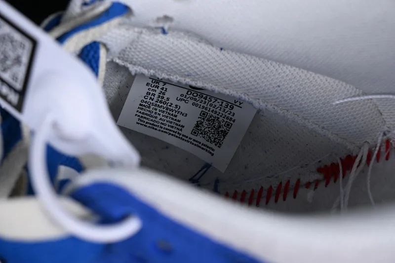 All categories Nk SB Dunk series Nk SB Dunk Low low-top sneakers Nk SB Dunk Low "85" white and blue double hook SB low-top sports and leisure sneakers DO9457-139